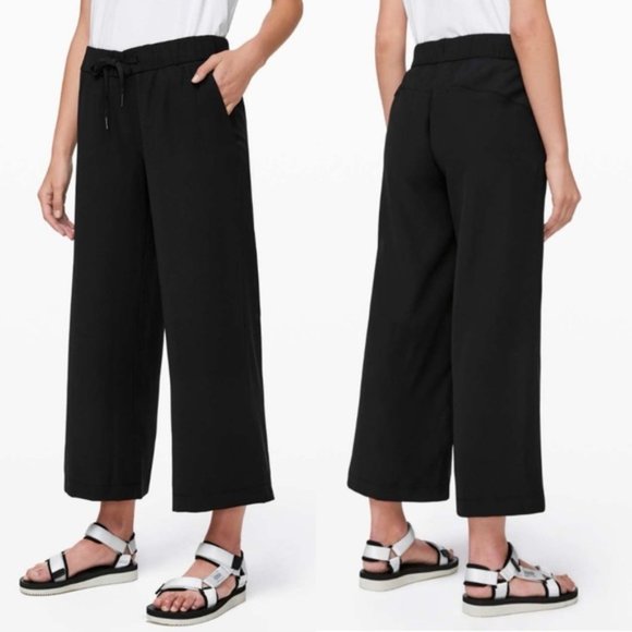 lululemon athletica Pants - Lululemon On the Fly Wide-Leg 7/8 Pant Woven Black